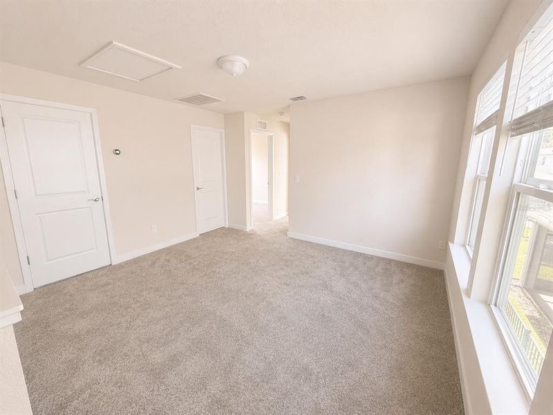 Spacious, unfurnished interior of a new home in Winding Meadows, Apopka (Image 25).