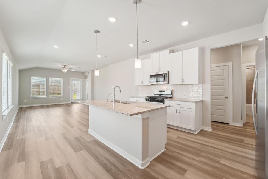 Photo is not of the actual home, but is an inspirational photo of builder’s model home and may depict options, furnishings, and/or decorator features that are not included Photo is not of the actual home, but is an inspirational photo of builder’s model home and may depict options, furnishings, and/or decorator features that are not included