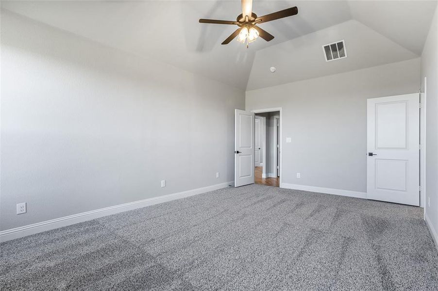 Spacious, unfurnished interior of a new home in , Venus (Image 27).