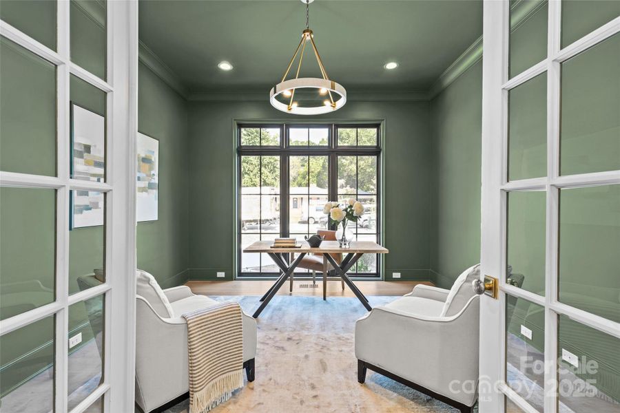 Image 46 of a home in Stratford Chase.