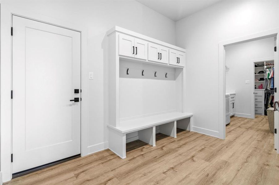 Furnished interior view inside a new home in , Abilene (Image 14).