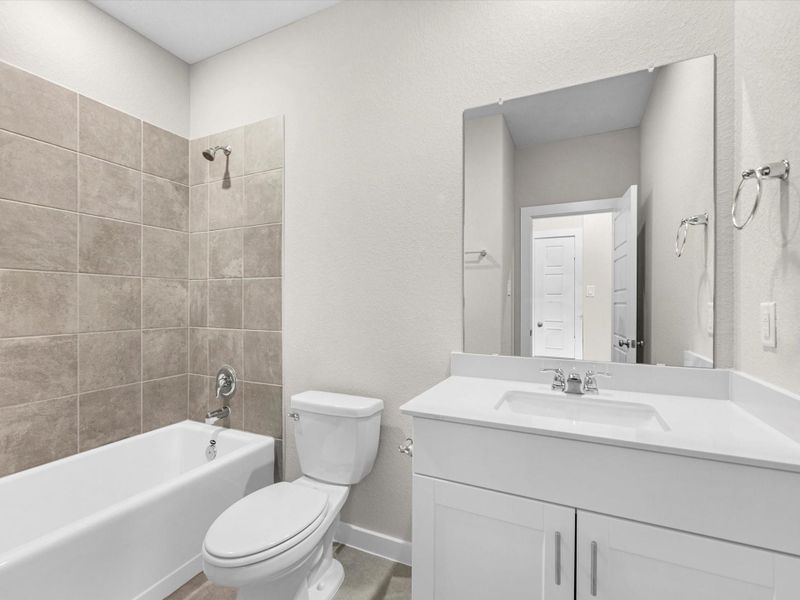 Furnished interior view inside a new home in Montgomery Oaks - Premier, Conroe (Image 5).