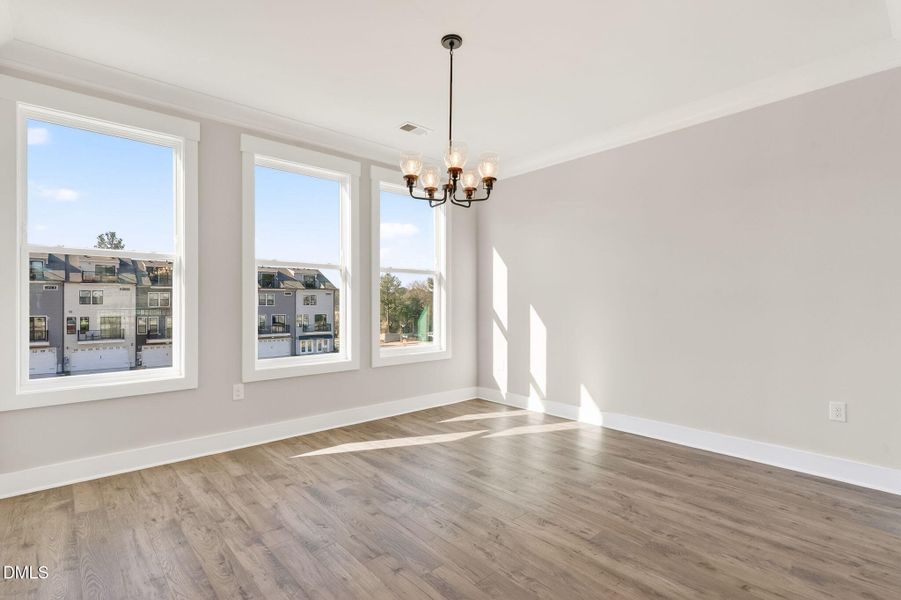 12-web-or-mls-DSC03358 12-web-or-mls-DSC03358