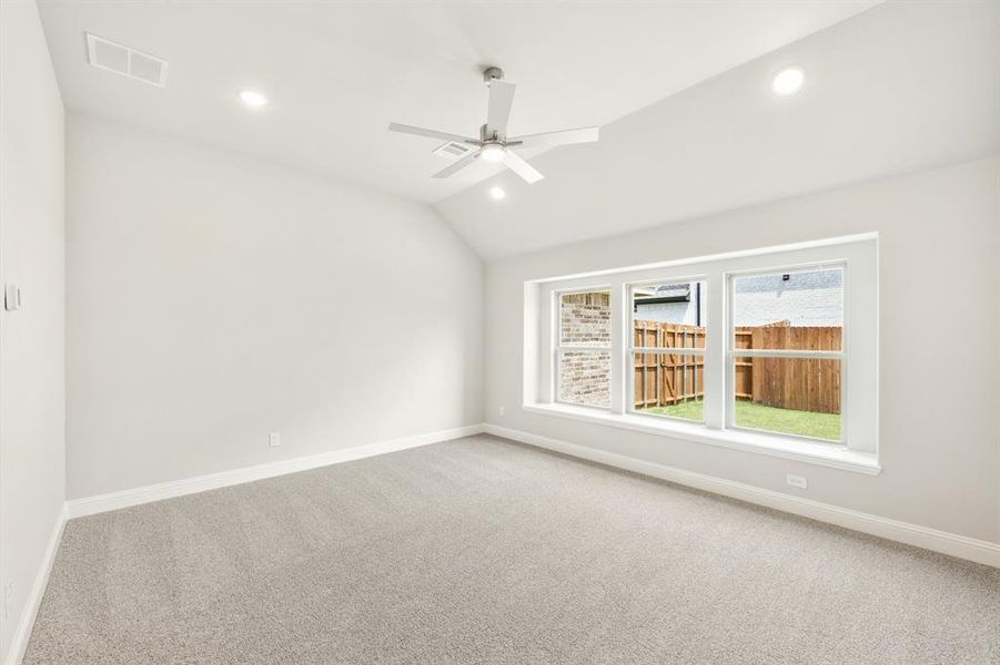 Spacious, unfurnished interior of a new home in Waverly Estates, Nevada (Image 36).