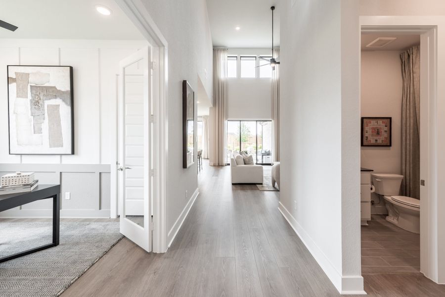 Image 86 representing the Goldeneye by Tri Pointe Homes in Tompkins Reserve, Katy, TX.