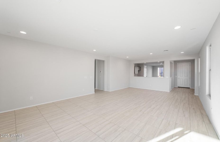 Gathering/Dining Room