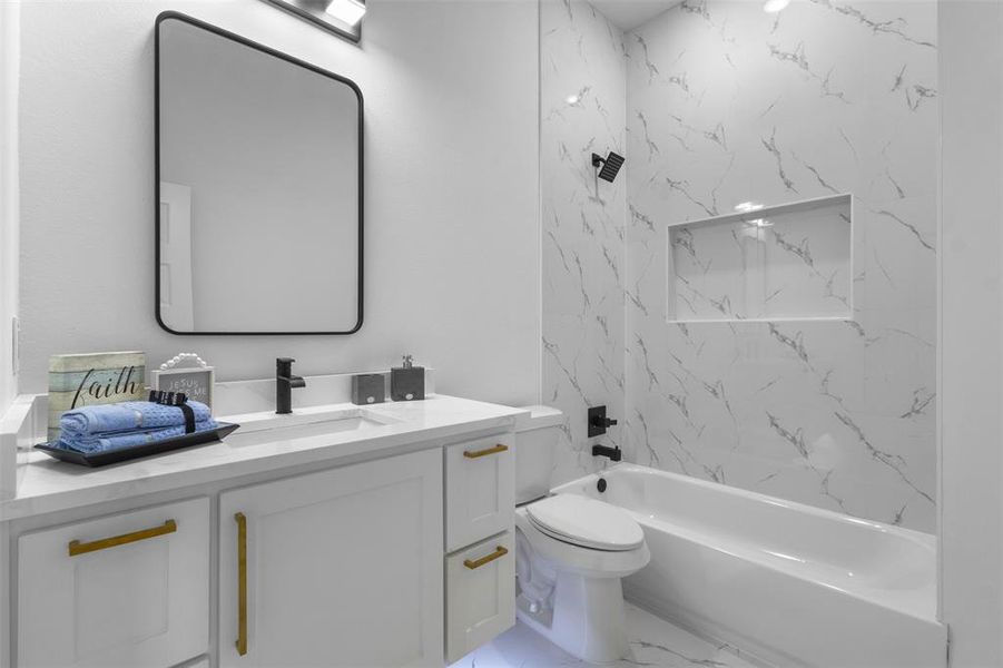 Furnished interior view inside a new home in , Quinlan (Image 6).