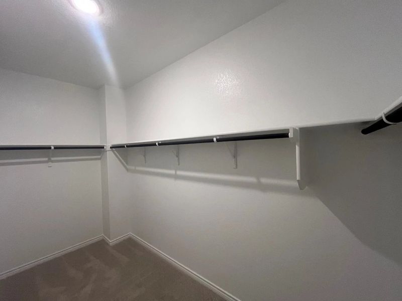 Spacious, unfurnished interior of a new home in Lariat, Liberty Hill (Image 25).