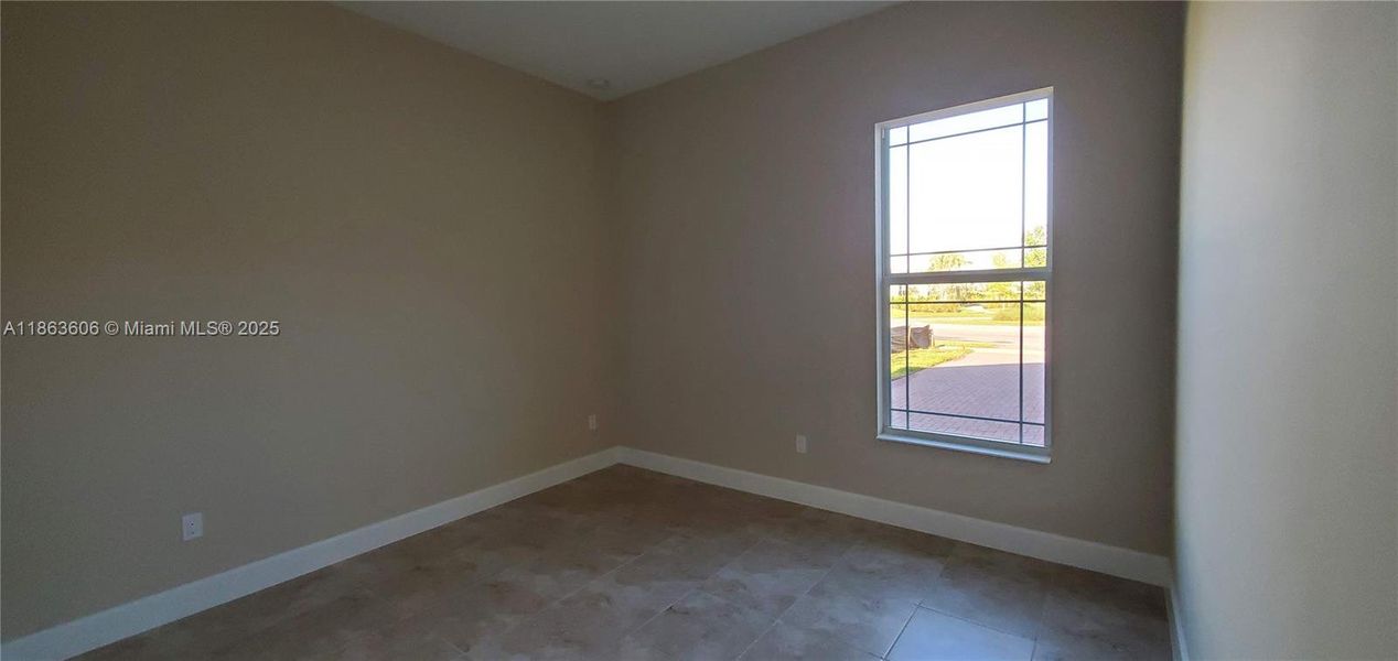 Spacious, unfurnished interior of a new home in , Westlake (Image 11).