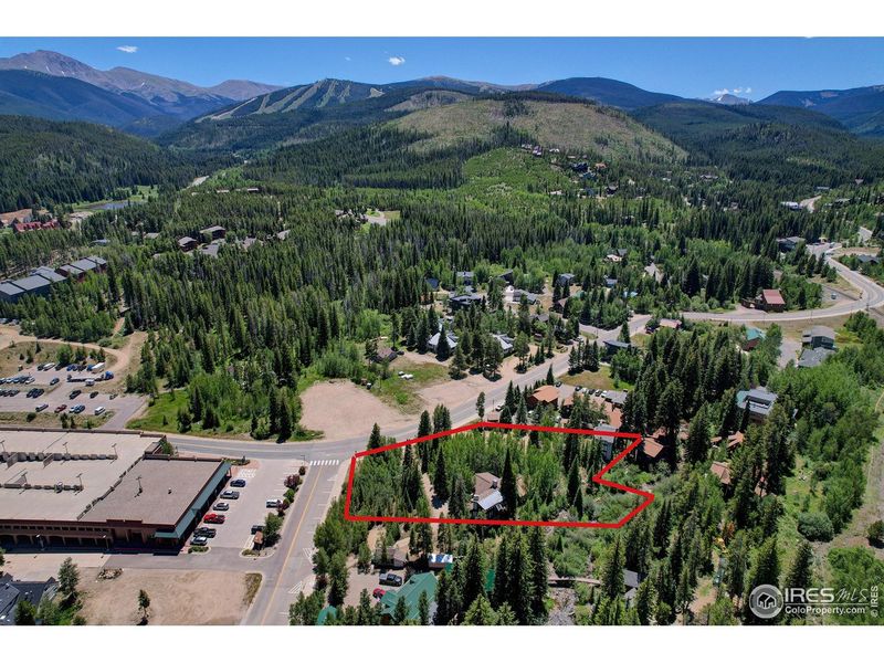 Image 10 of a home in .