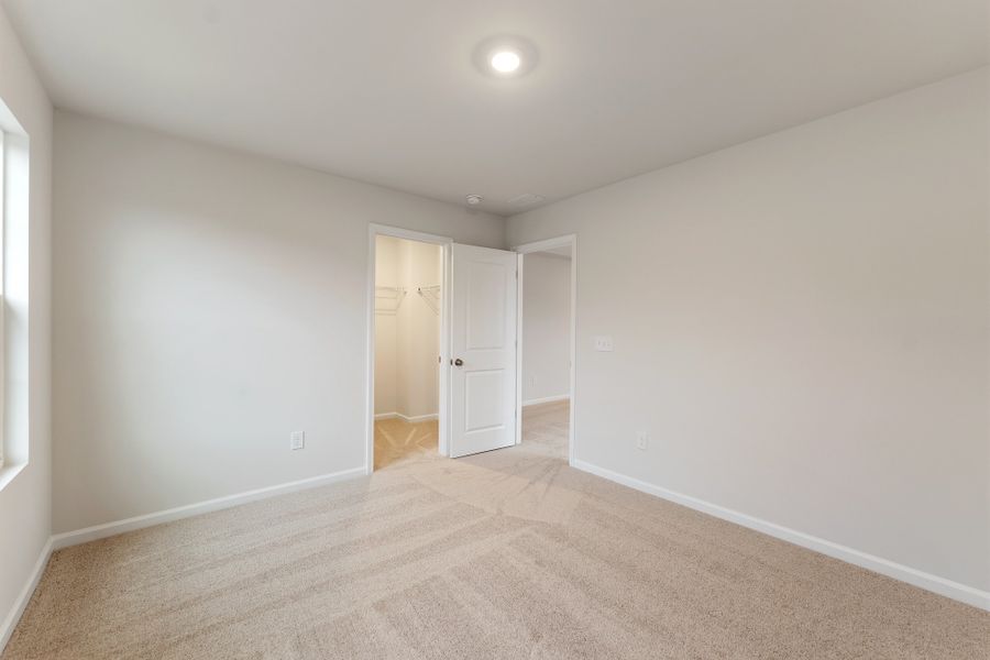 Spacious, unfurnished interior of a new home in Mayfair Village, Spartanburg (Image 22).
