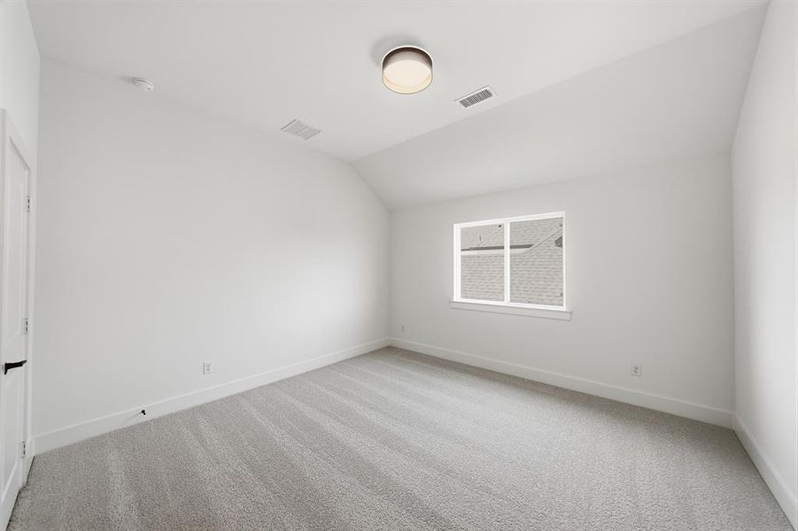 Spacious, unfurnished interior of a new home in Light Farms Graham/Reagan, Celina (Image 26).