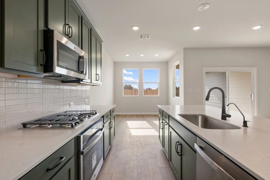 Furnished interior view inside a new home in Berry Creek Highlands, Georgetown (Image 13).