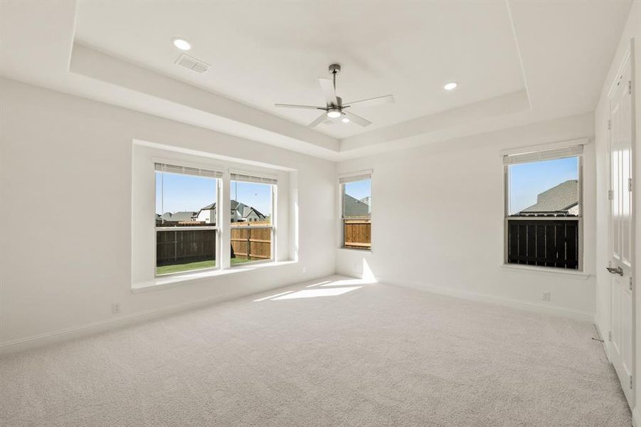 Spacious, unfurnished interior of a new home in Wildflower Ranch 60-65, Fort Worth (Image 30). Spacious, unfurnished interior of a new home in Wildflower Ranch 60-65, Fort Worth (Image 30).