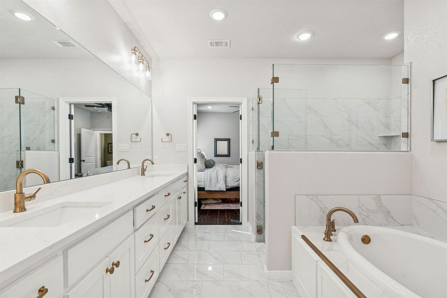 Furnished interior view inside a new home in , Burleson (Image 35). Furnished interior view inside a new home in , Burleson (Image 35).