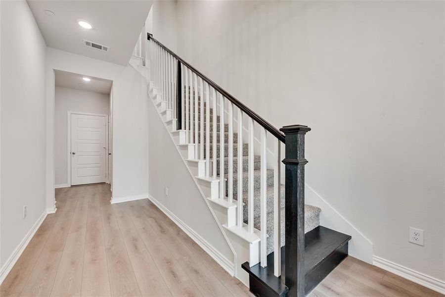 Spacious, unfurnished interior of a new home in Wade Settlement Townhomes, Frisco (Image 18).