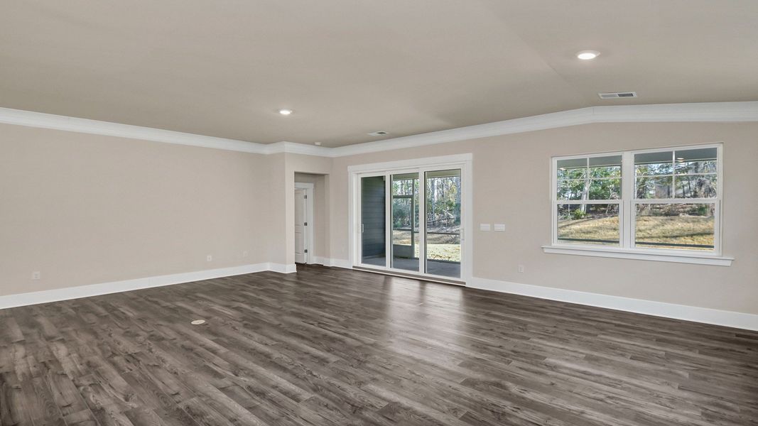 Spacious, unfurnished interior of a new home in Cross Creek, Lexington (Image 18). Spacious, unfurnished interior of a new home in Cross Creek, Lexington (Image 18).
