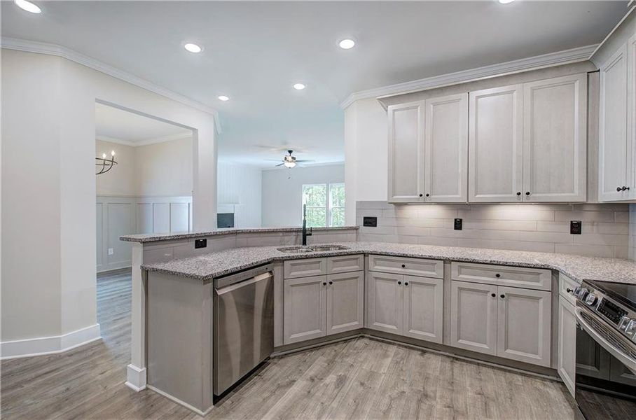 Furnished interior view inside a new home in , Cartersville (Image 7).