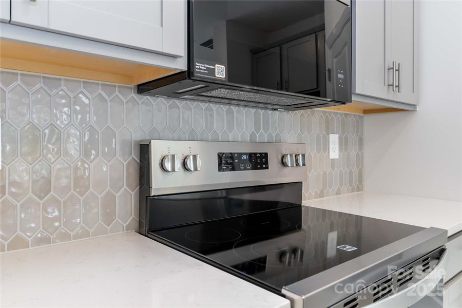 Image 26 of a home in .