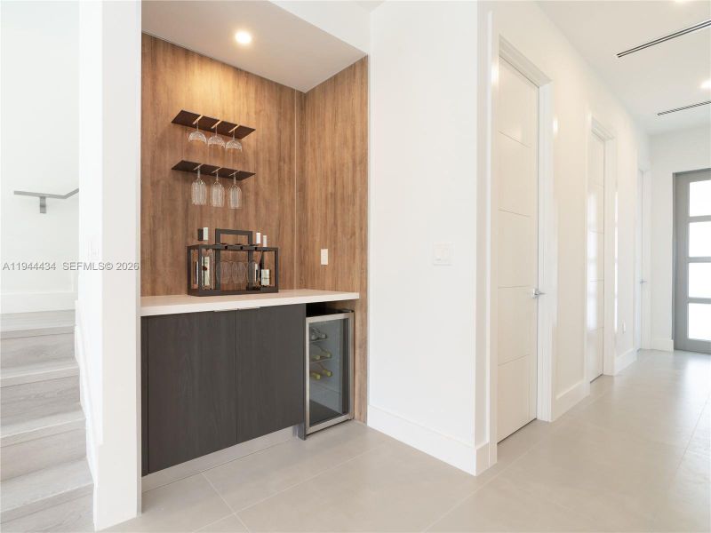 Furnished interior view inside a new home in , Fort Lauderdale (Image 12).