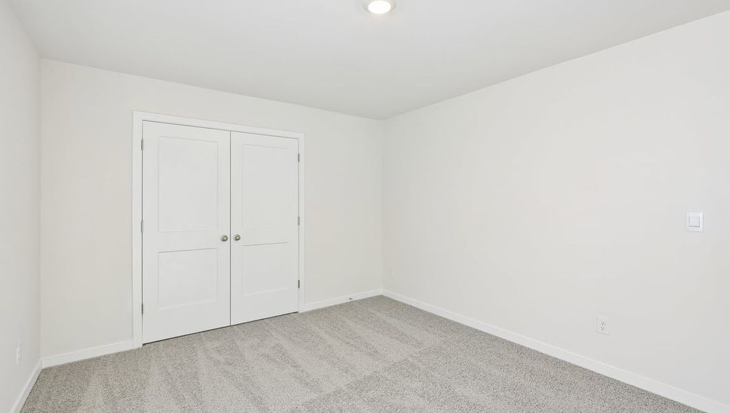 Spacious, unfurnished interior of a new home in Oak Grove Hill, Huntersville (Image 30).