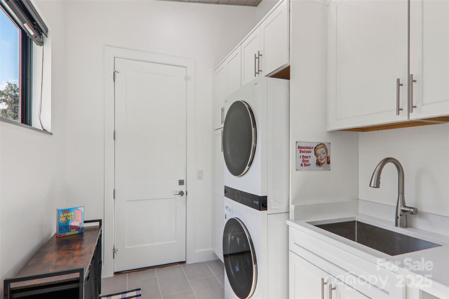 Image 38 of a home in .