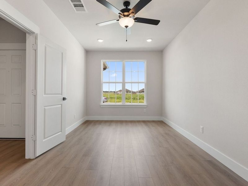 Spacious, unfurnished interior of a new home in Waverly Estates, Nevada (Image 13). Spacious, unfurnished interior of a new home in Waverly Estates, Nevada (Image 13).