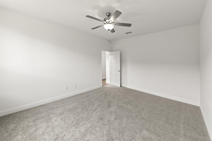 Spacious, unfurnished interior of a new home in Elevon, Lavon (Image 20).