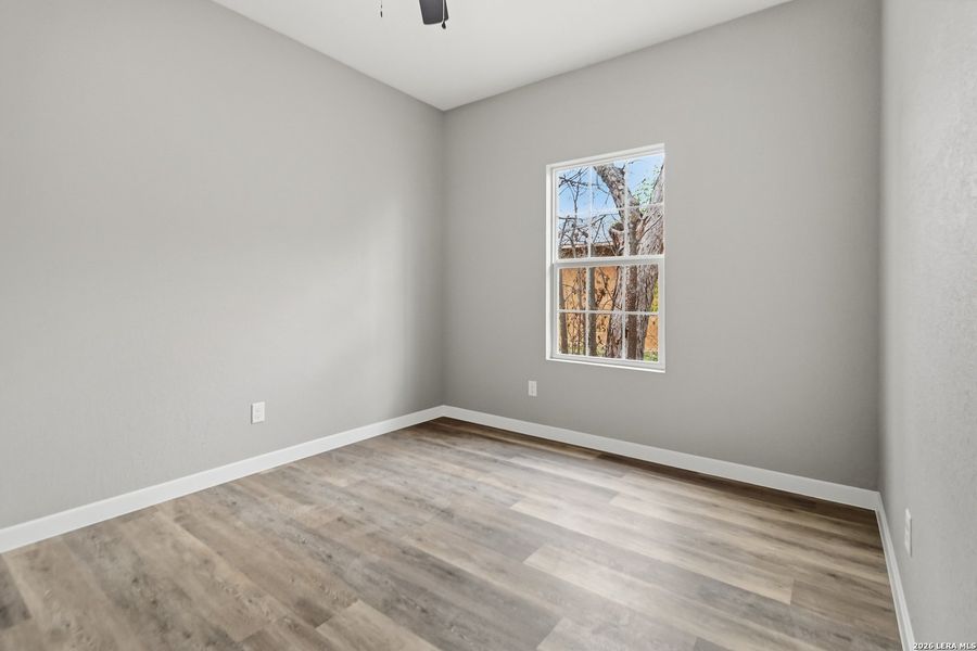 Spacious, unfurnished interior of a new home in , San Antonio (Image 27).