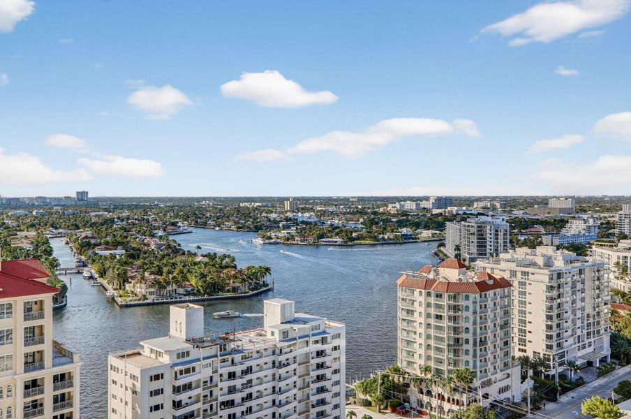 Condo located in Fort Lauderdale, FL showcasing its design and architecture (Image 26). Condo located in Fort Lauderdale, FL showcasing its design and architecture (Image 26).