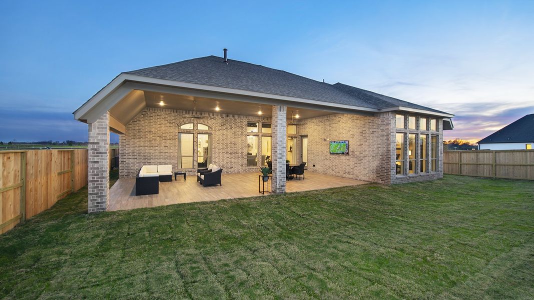 Representative exterior details of a home built from the 3578W by Perry Homes in Lakes of Cane Island, Katy (Image 4).