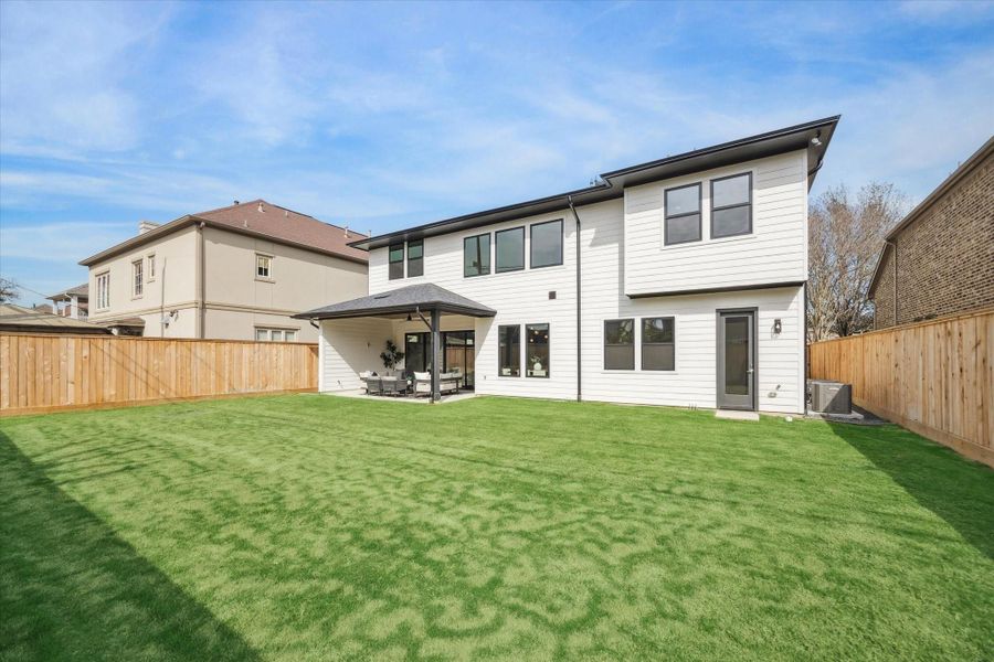 Large backyard, perfect patio, and pool bath access.