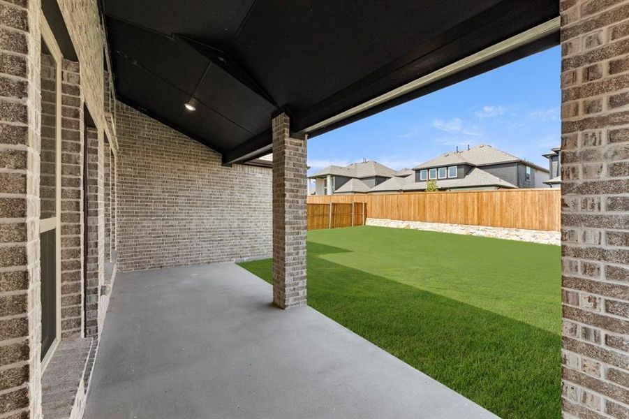 24_25. 5513 Burford - Patio 24_25. 5513 Burford - Patio