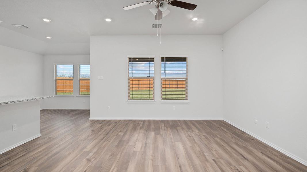 Spacious, unfurnished interior of a new home in Victory Ranch, Killeen (Image 16). Spacious, unfurnished interior of a new home in Victory Ranch, Killeen (Image 16).