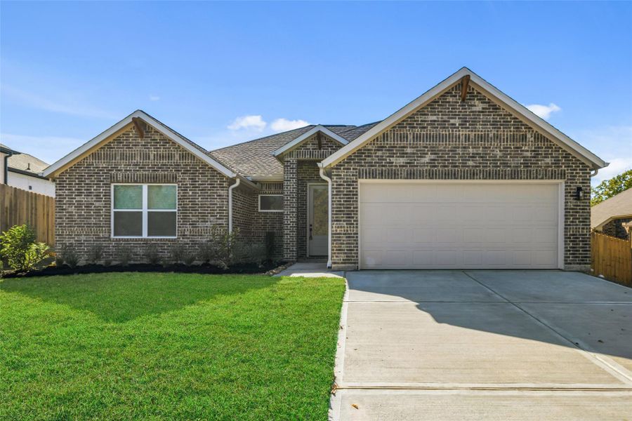 Welcome to 12531 Lake Conroe Hills Drive!