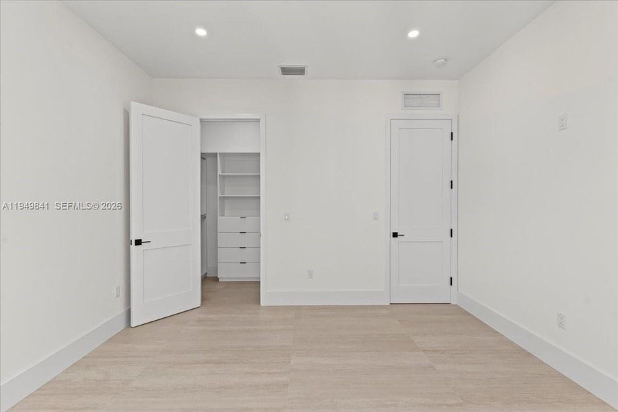 Bedroom 5 Bedroom 5