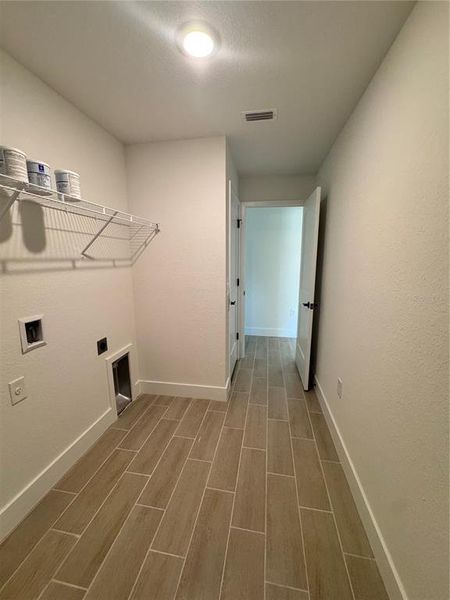 Spacious, unfurnished interior of a new home in North Port, North Port (Image 8).