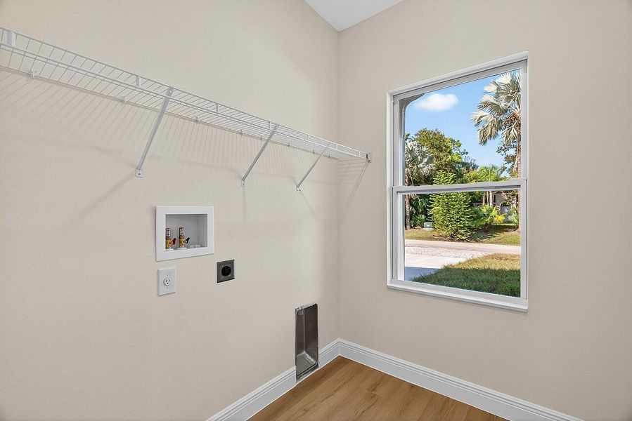 Spacious, unfurnished interior of a new home in , Vero Beach (Image 23). Spacious, unfurnished interior of a new home in , Vero Beach (Image 23).
