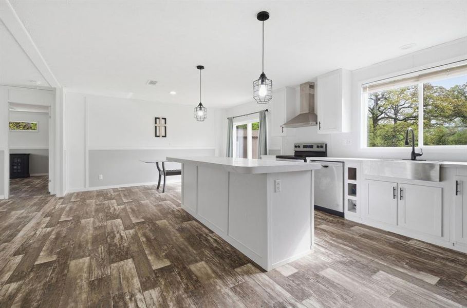 Furnished interior view inside a new home in , Collinsville (Image 4).