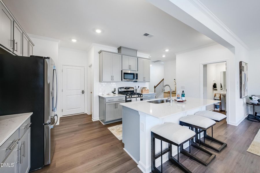 SUN_SherriDowns_Pic_Chadwick_08