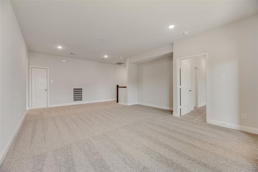 Spacious, unfurnished interior of a new home in Bayside, Rowlett (Image 18). Spacious, unfurnished interior of a new home in Bayside, Rowlett (Image 18).
