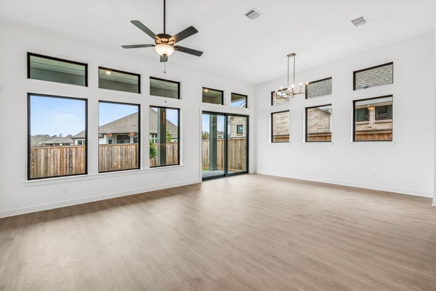 Spacious, unfurnished interior of a new home in Kresston, Magnolia (Image 28). Spacious, unfurnished interior of a new home in Kresston, Magnolia (Image 28).