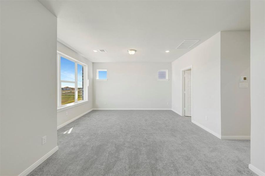 Spacious, unfurnished interior of a new home in Painted Tree Woodland West – Cottages, McKinney (Image 19).