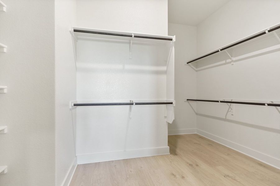 Spacious, unfurnished interior of a new home in Loyola, Austin (Image 8).