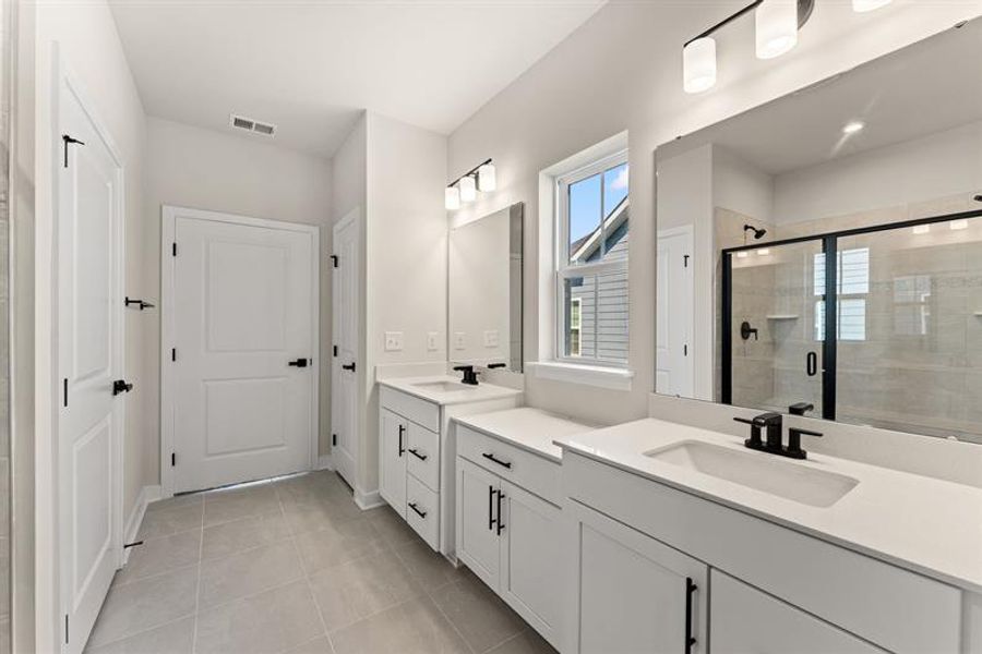 Furnished interior view inside a new home in Indigo Bay, Myrtle Beach (Image 7).