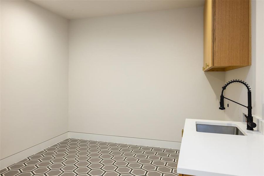 Image 40 of a home in .