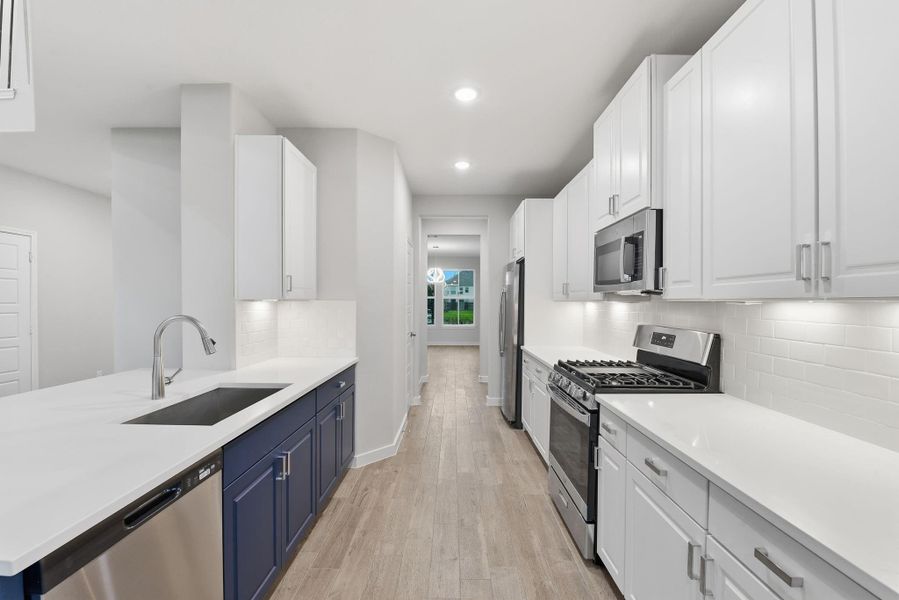 Furnished interior view inside a new home in , Fresno (Image 5).