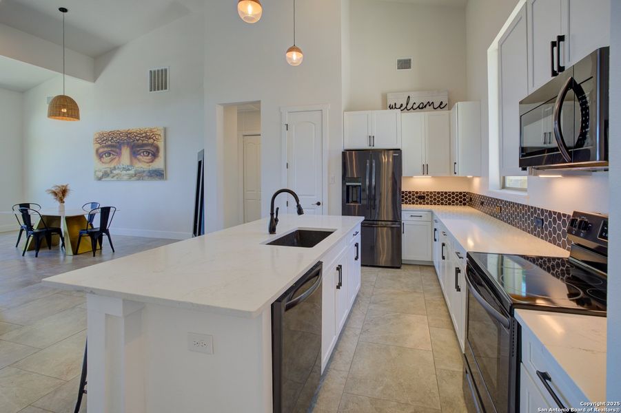 Furnished interior view inside a new home in , New Braunfels (Image 14). Furnished interior view inside a new home in , New Braunfels (Image 14).