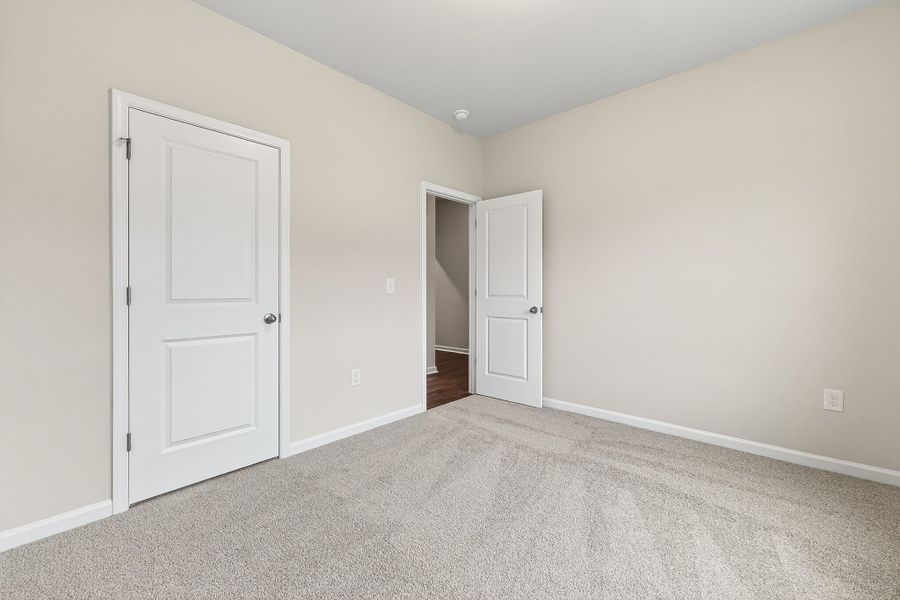 429 Hallingsfield Way, Zebulon, NC.  - Slide 35