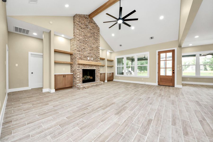 Spacious, unfurnished interior of a new home in , Plantersville (Image 39). Spacious, unfurnished interior of a new home in , Plantersville (Image 39).